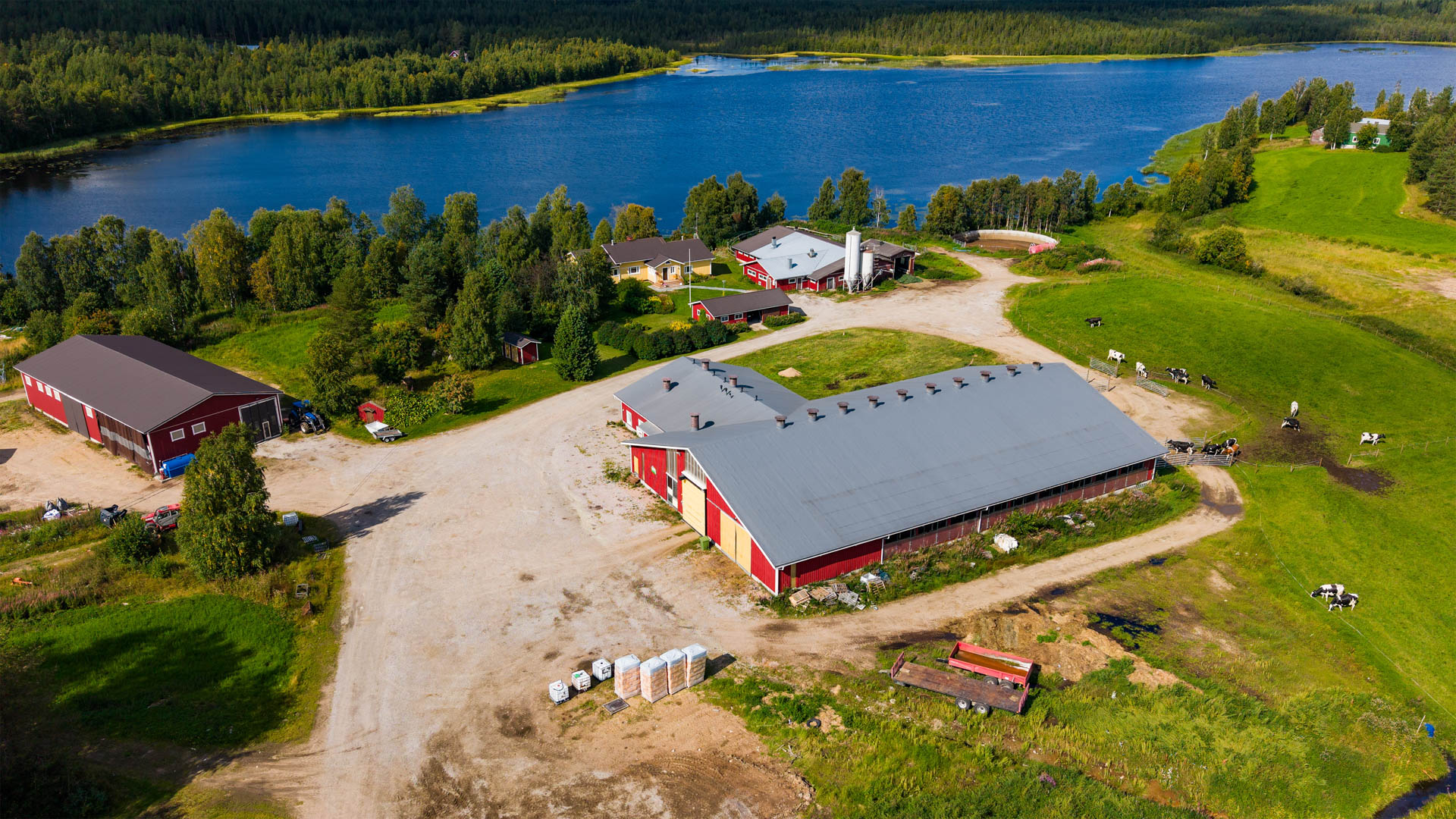 Ilmakuva Järvikummun tuotantorakennuksista